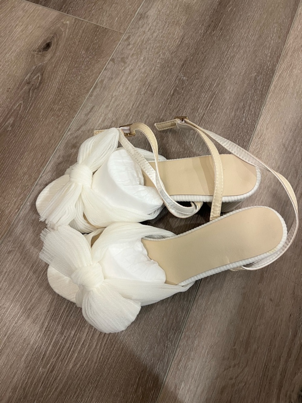 White Bow-Tie Slingback Heels